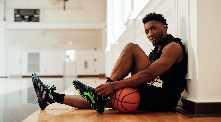 东体：国足年轻化不是面子工程，塞鸟、侯永永等应有一席之地（东体：国足年轻化非作秀，塞鸟、侯永永等应获入选机会）