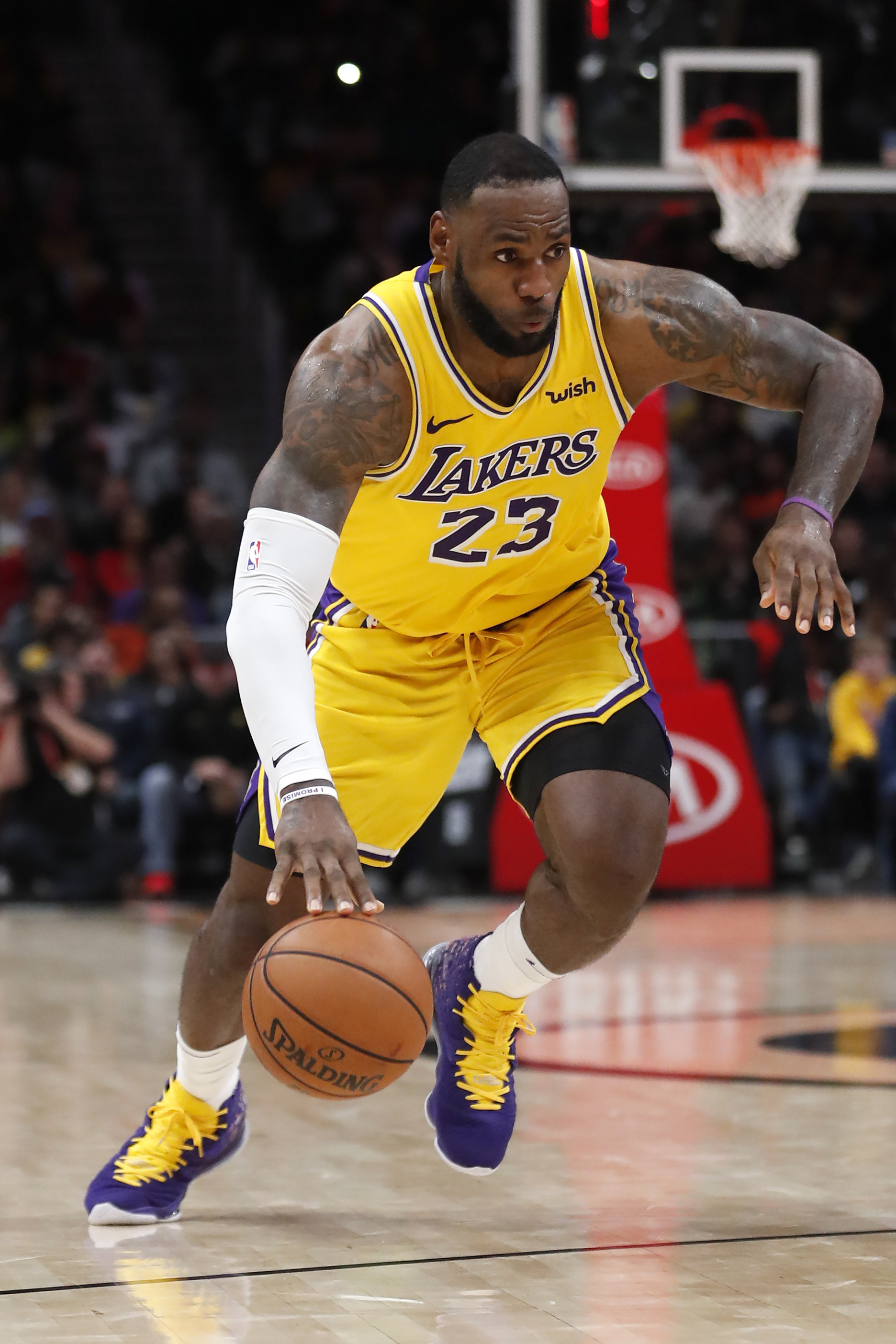 球迷最爱看的踢法回来了（最受欢迎的打法重现江湖）