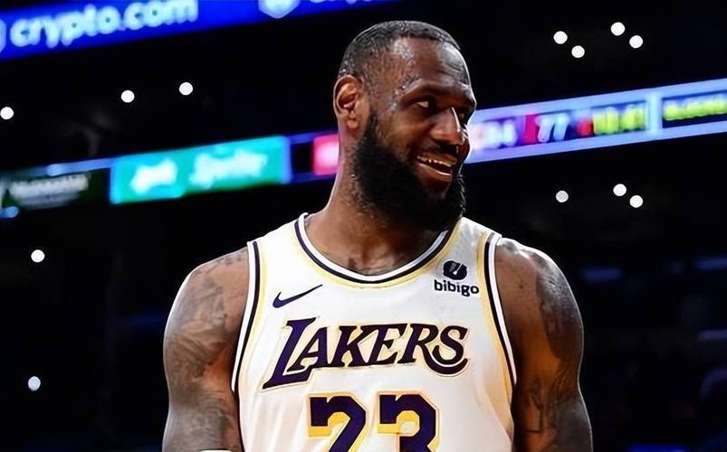 篮球火箭球员社媒晒出训练成果（火箭队球员在社媒展示训练成果）