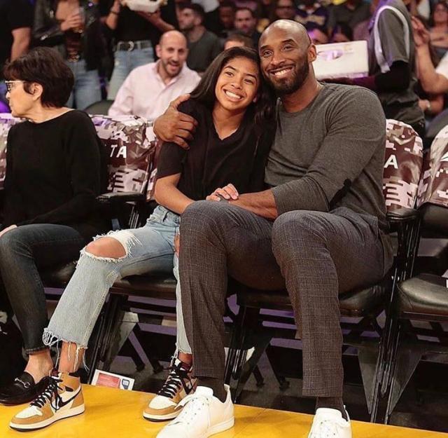 波媒：佛罗伦萨有意斯佩齐亚的波兰国脚维希涅夫斯基（波兰媒体：佛罗伦萨有意引进斯佩齐亚后卫维希涅夫斯基）