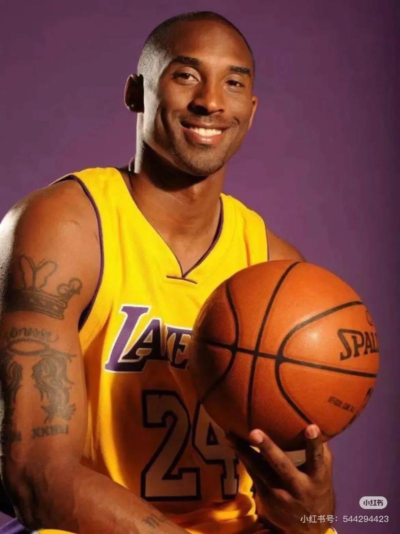 图赫尔：贝林厄姆以10号位身份回归，福登会是中路球员（图赫尔：贝林厄姆将回到10号位，福登将踢中路）