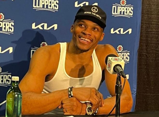 亚戈平均69.7分钟一球，本赛季中超进球数＞1的球员中用时最短（亚戈单球耗时仅69.7分钟，位列本季中超进球数＞1的球员效率榜首）