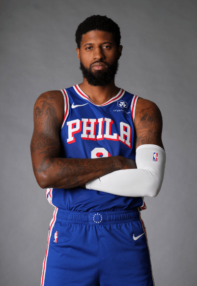 巴黎圣日耳曼姆巴佩梅开二度（姆巴佩独中两元，巴黎圣日耳曼锋线发威）