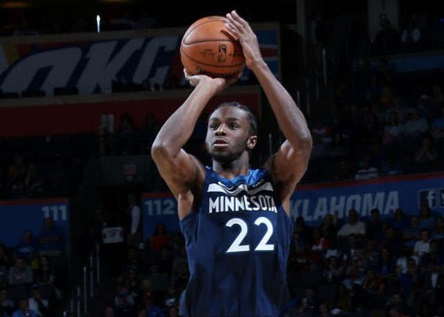 斯玛特：来到湖人让我重获新生，就像小孩第一天上学一样（斯玛特：加盟湖人让我焕然一新，宛如孩子开学第一天）