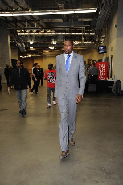 足彩头奖空开二等63万滚存1034万 本周六派1200万（足彩头奖空缺，二等63万；滚存1034万，周六派送1200万）